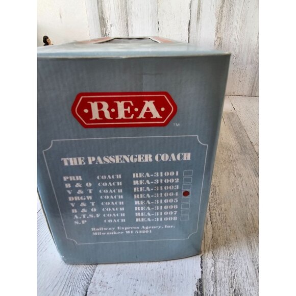 Rea passenger coach car Denver Rio grande Western RE-31004 - Picture 3 of 3